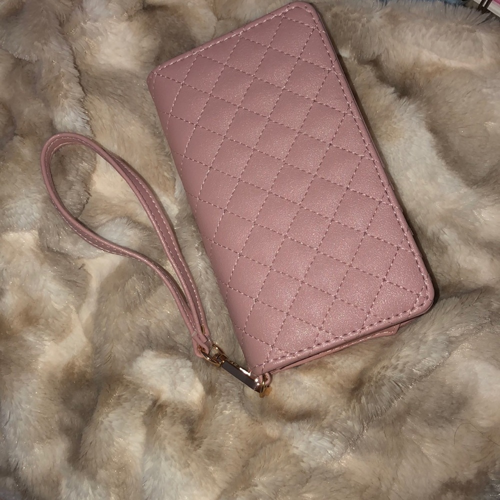 Wallet clutch